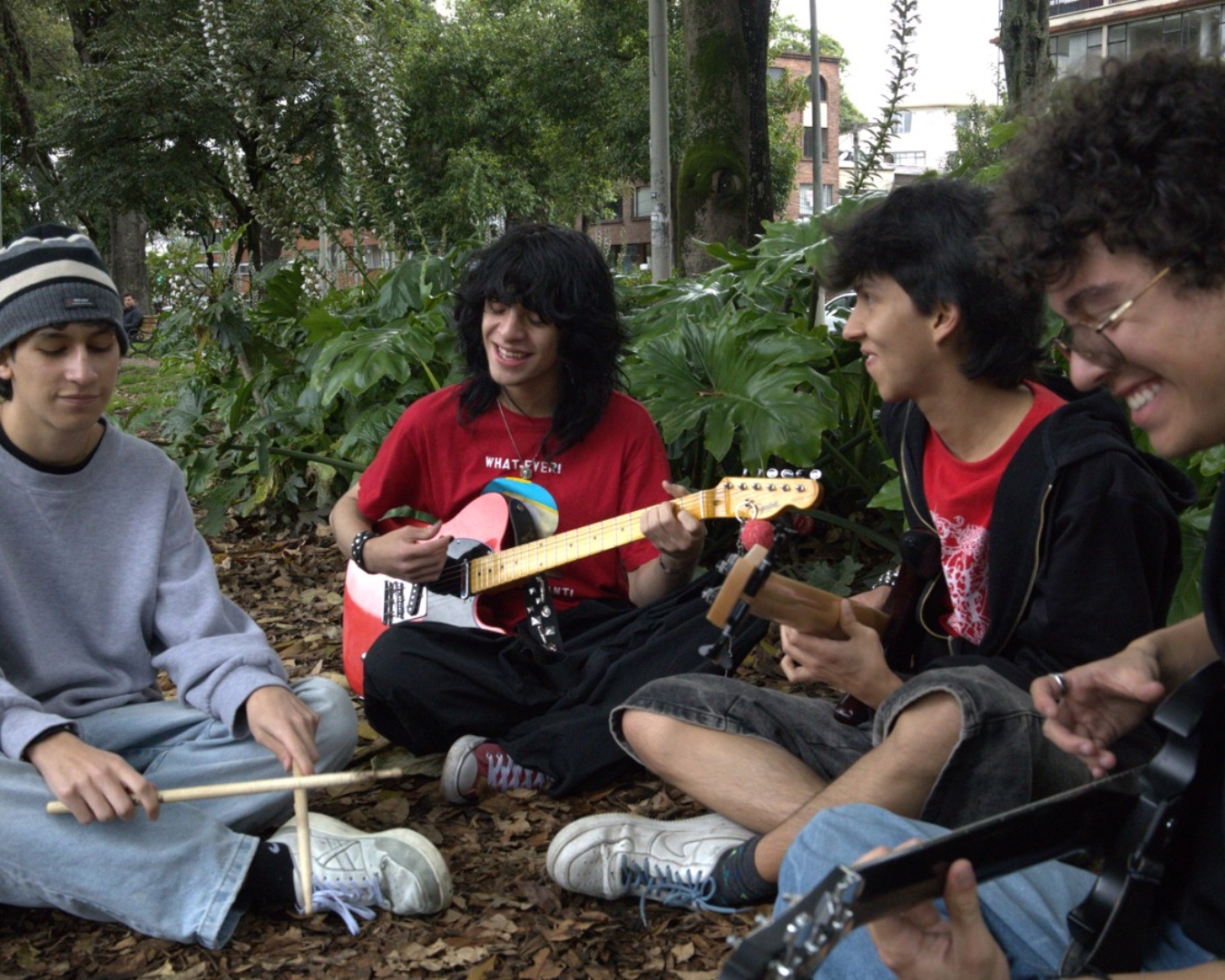 Laura Sal De Mi Cabeza en el Parkway.