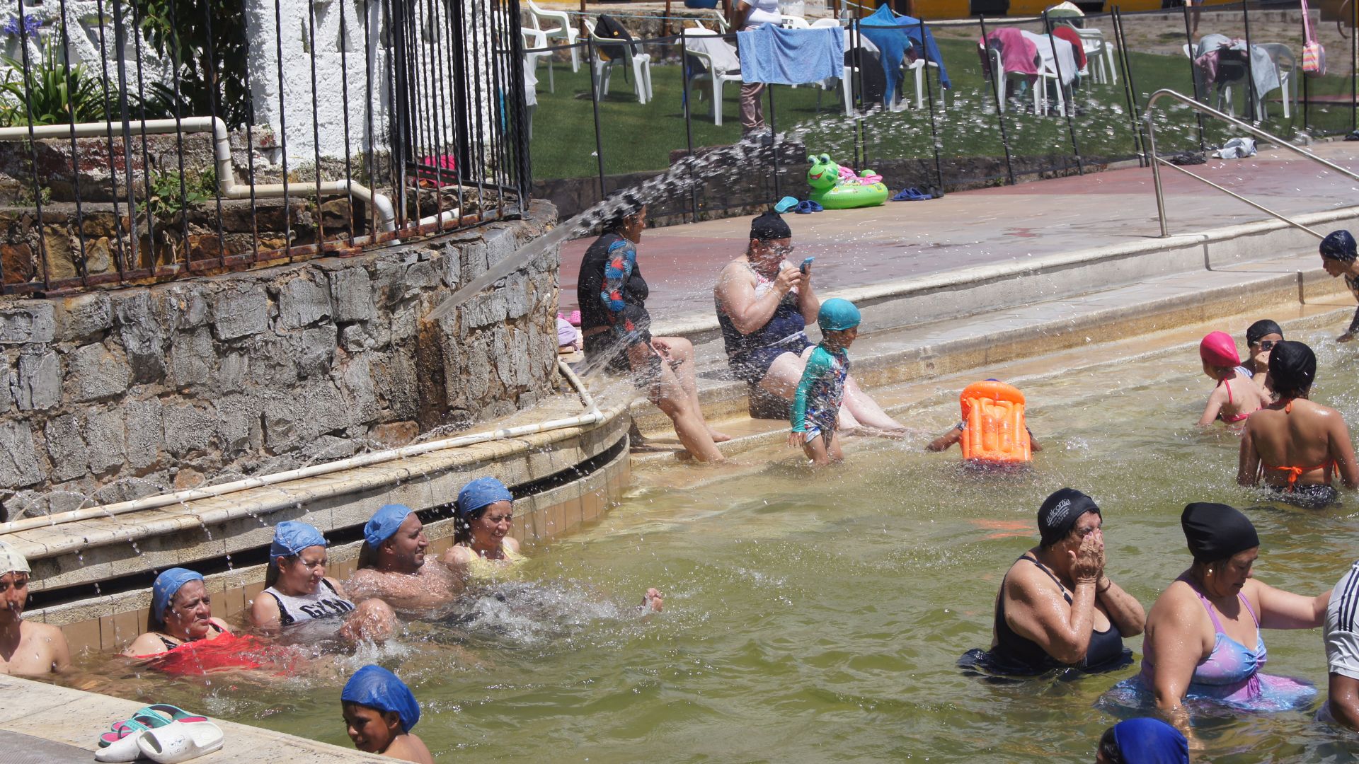 Tabio, termales, naturaleza, minerales, balneario, relajación, aguas, verde