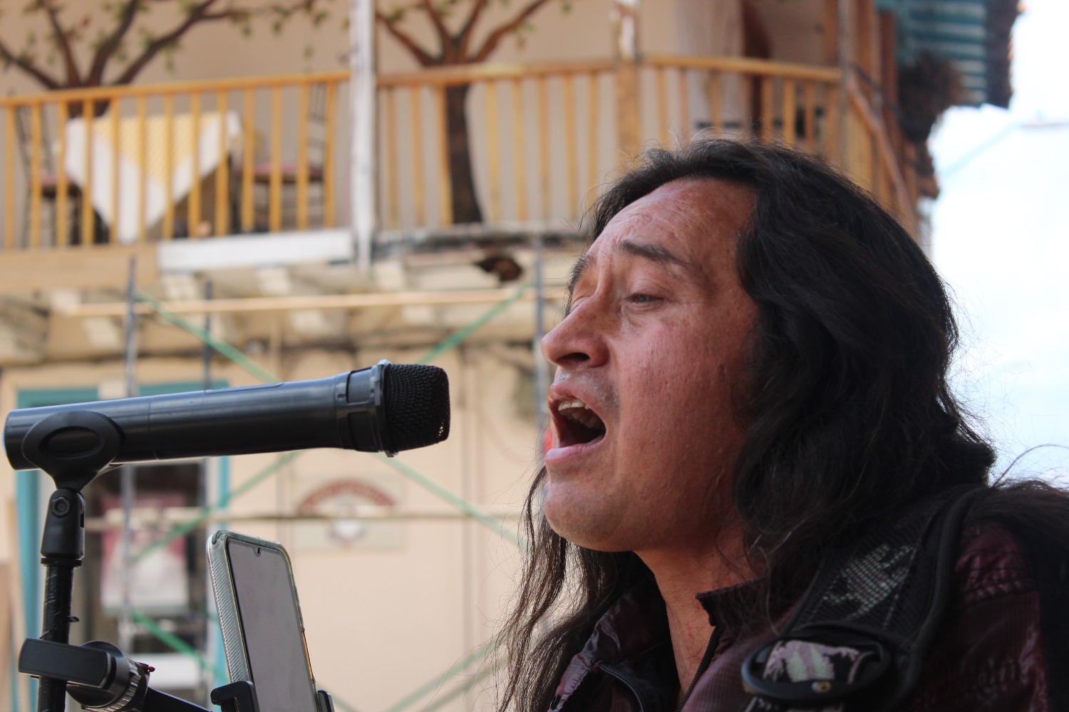 Jaime Mateus, músico en la Plaza de los Comuneros