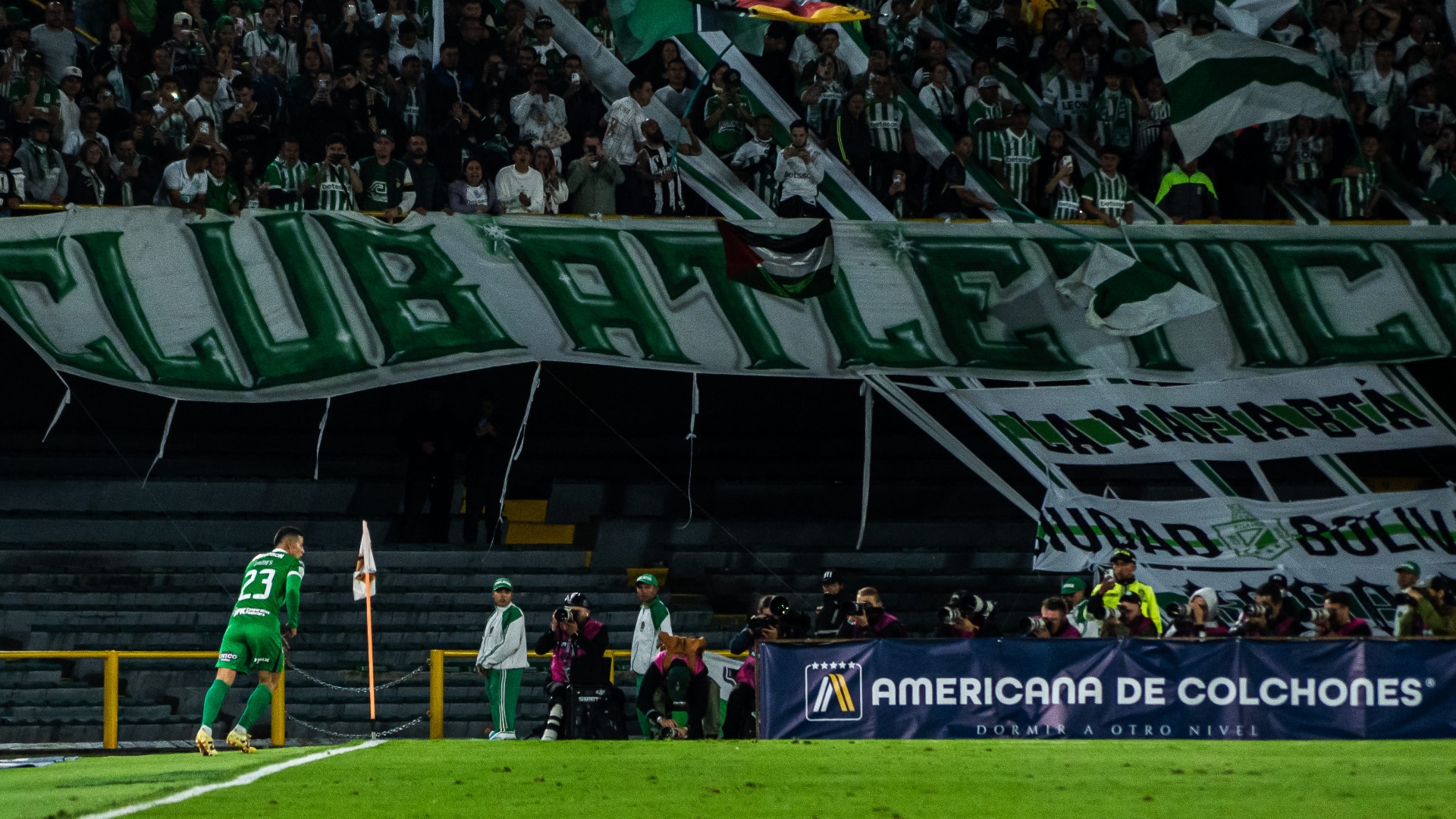 Debut de James en el FPC con Atlético Nacional